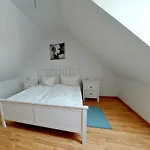 Hochwertige Direkt Am Hafen Mit Balkon
