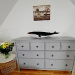Hochwertige Direkt Am Hafen Mit Balkon Apartment