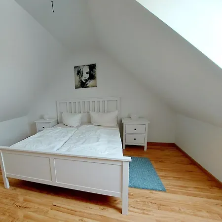 Hochwertige Direkt Am Hafen Mit Balkon