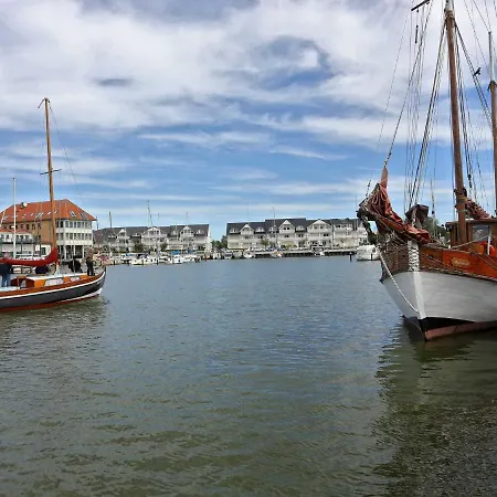 Hochwertige Direkt Am Hafen Mit Balkon * Karlshagen