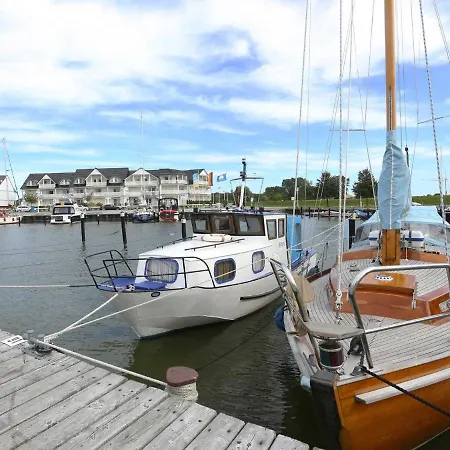 Hochwertige Direkt Am Hafen Mit Balkon Apartmán