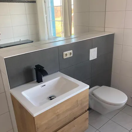 Hochwertige Direkt Am Hafen Mit Balkon Apartmán Karlshagen